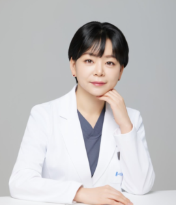 사랑니 발치 전 CT 촬영을 통해 신경 위치를 확인하는 모습